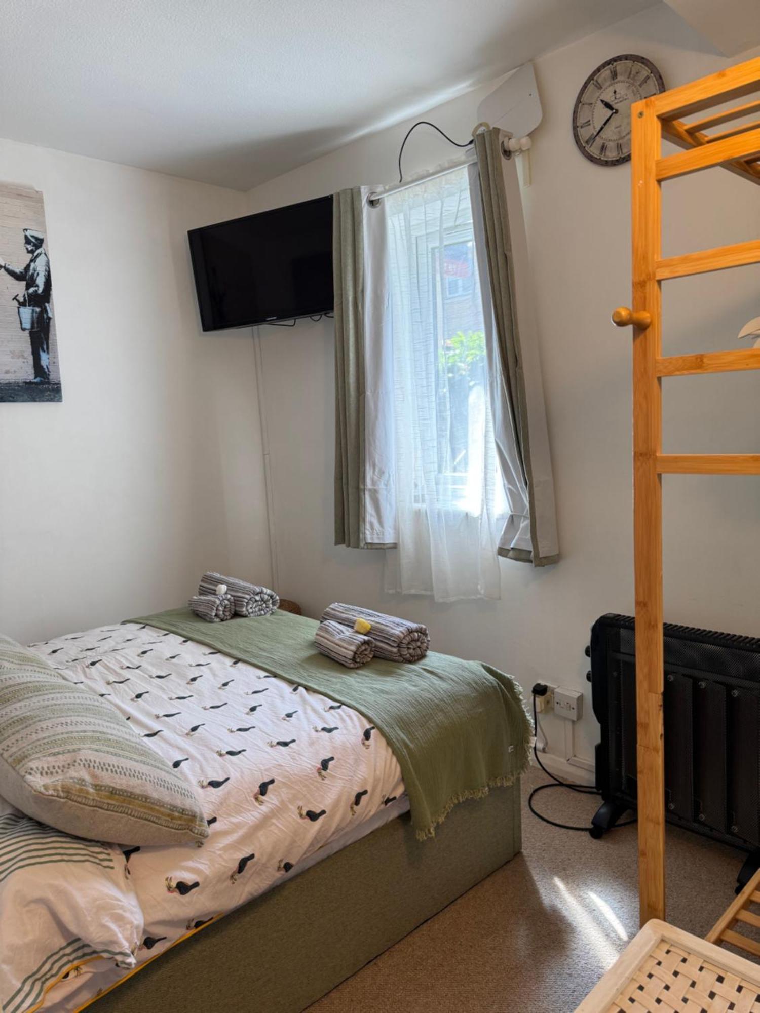 Apartmán Grundy House Uxbridge Exteriér fotografie