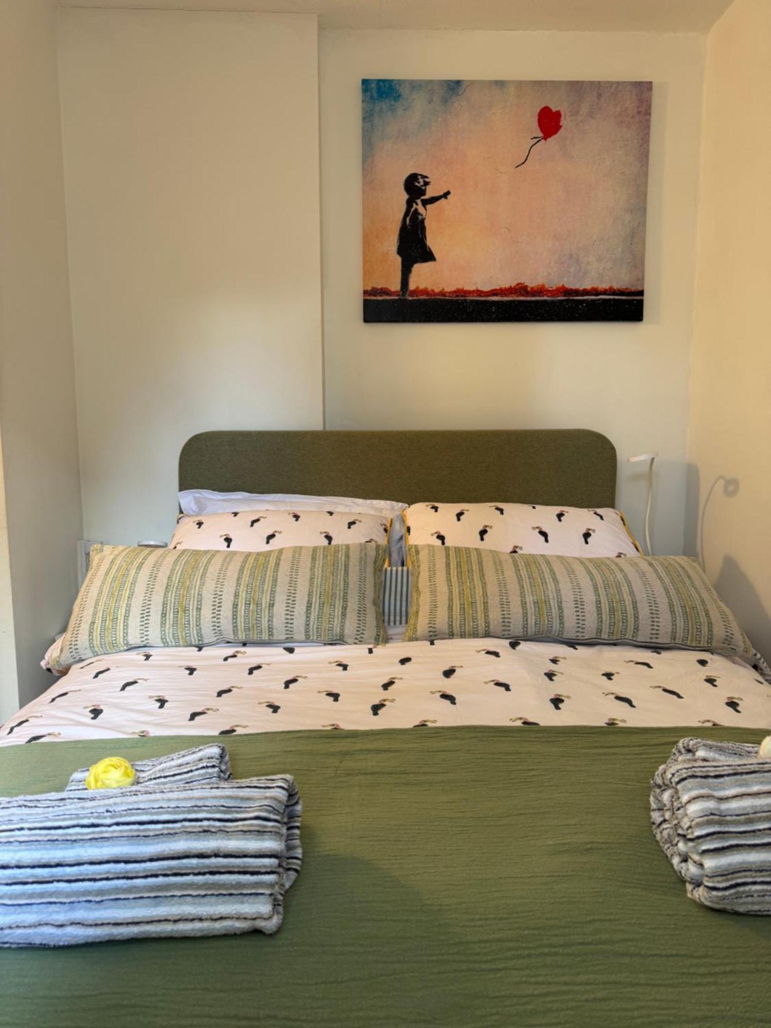 Apartmán Grundy House Uxbridge Exteriér fotografie